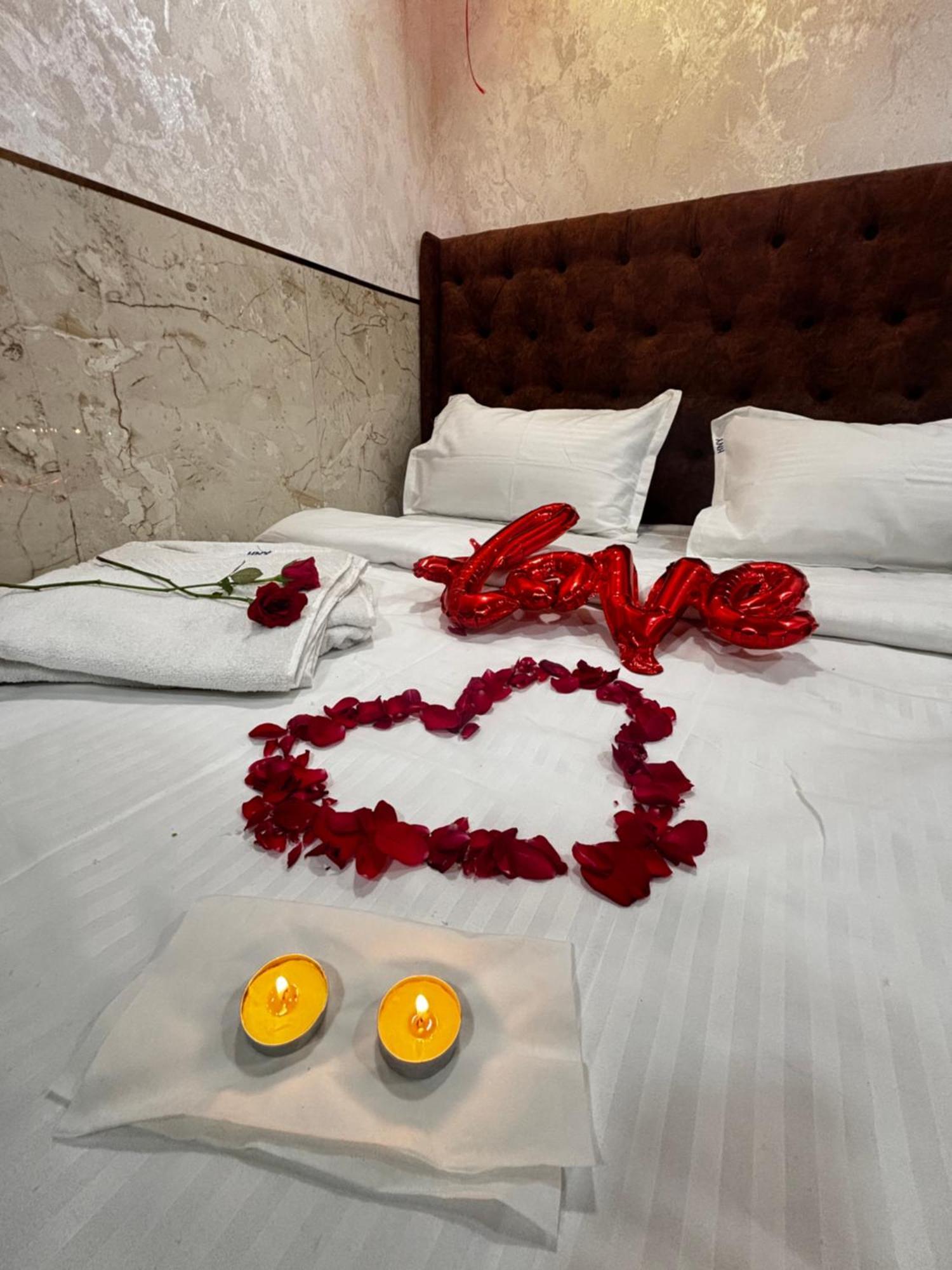 Hotel Newyork By Stayzy Rooms Mumbai Exteriör bild